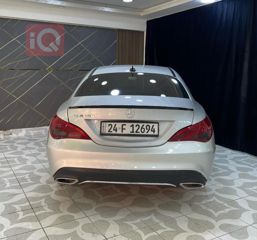 Mercedes-Benz CLA
